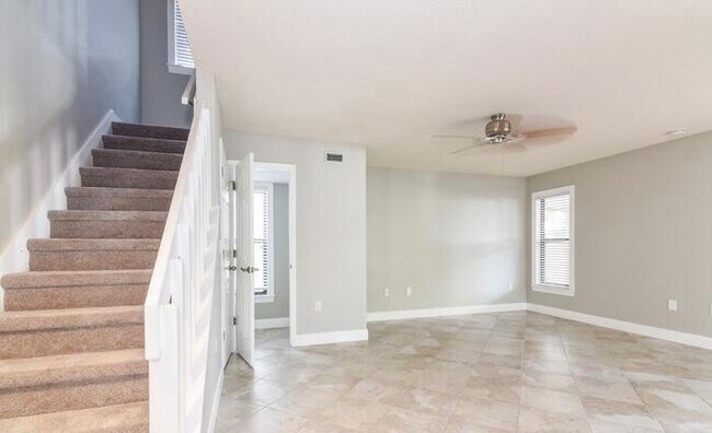 Building Photo - 3556 Raintree Way