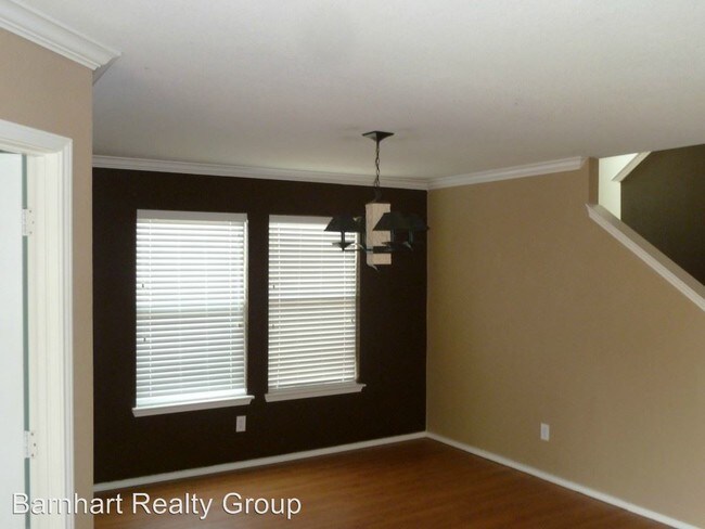 Building Photo - 324 Highland Glen Dr