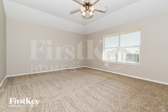 Foto del edificio - 1818 Willowbrook Dr