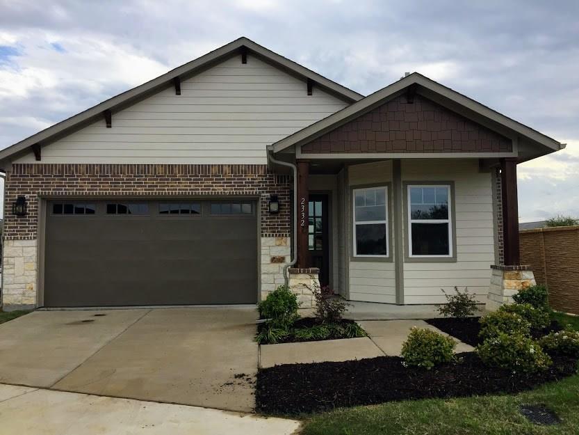 Foto principal - 2332 Caroline Ct