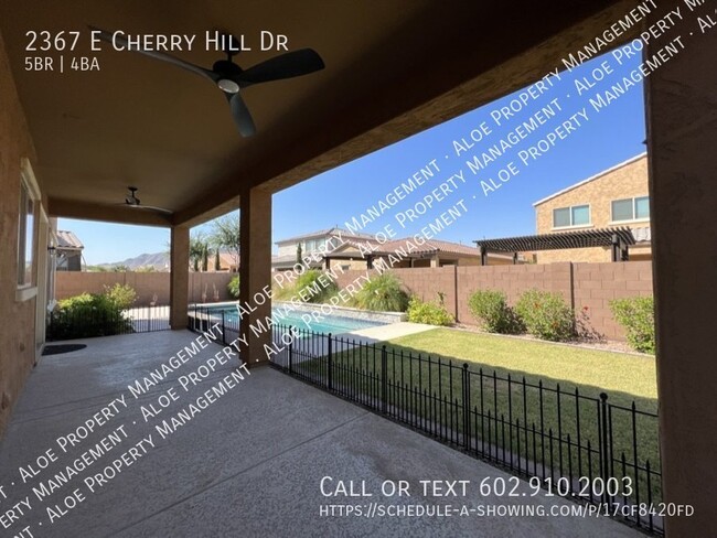 Foto del edificio - 2367 E Cherry Hill Dr