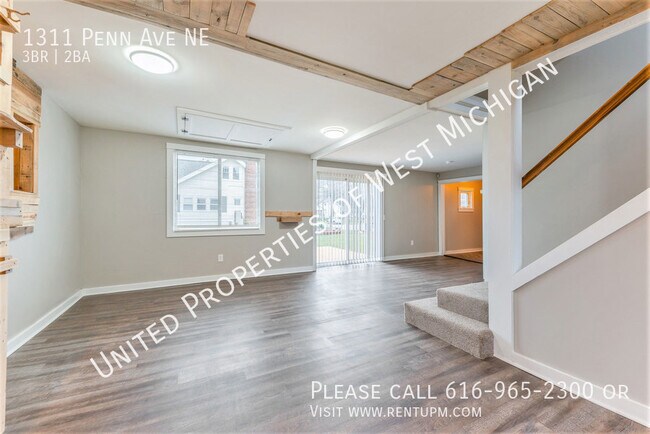 Building Photo - Coming Soon - 5/22/23 Estimated | 3 Bed, 2...