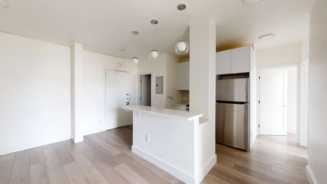 Photo - 1408 California St Apartment