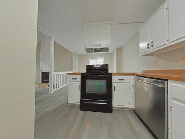 Foto del edificio - 857 Danish Dr