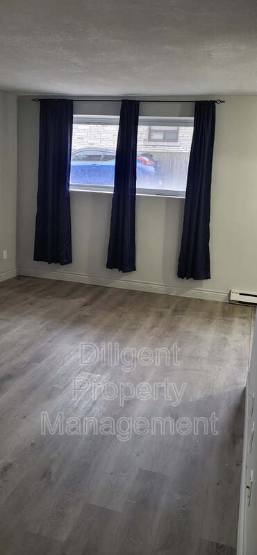 Photo du bâtiment - 200 Park Rd N