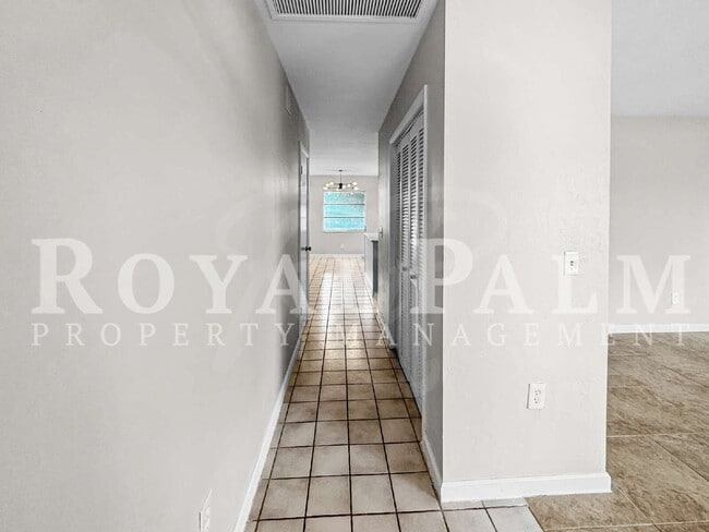 Building Photo - 3 Bed | 2 Bath Home on SE 46th Terrace – Space to Live, Room to Breathe