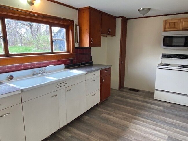 Foto del edificio - 14463 Maple St