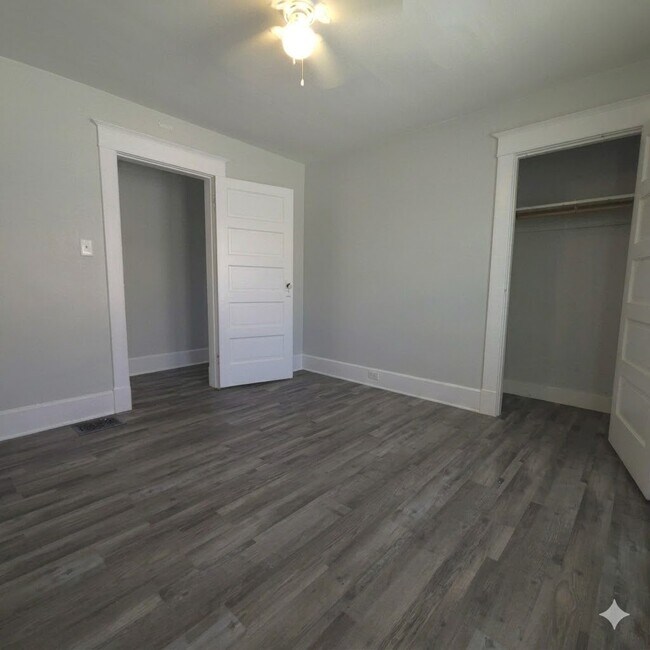 Foto del edificio - 3031 Boulevard Pl