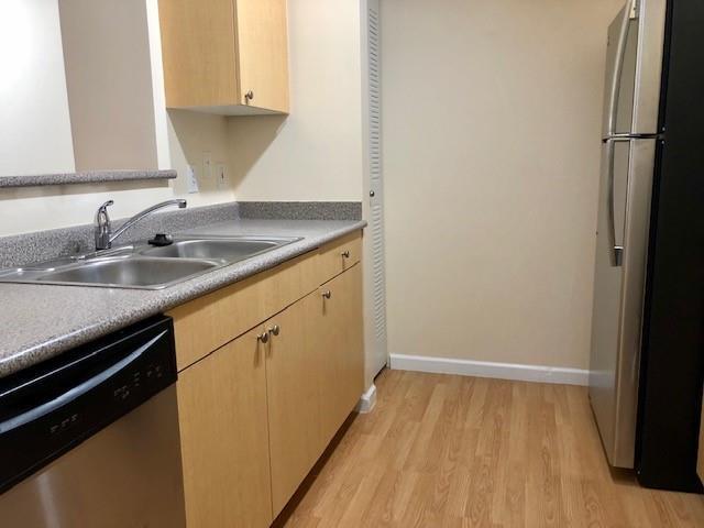 Foto del edificio - 1919 Van Buren St