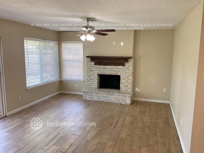 Foto del edificio - 2117 Belmont Park Dr