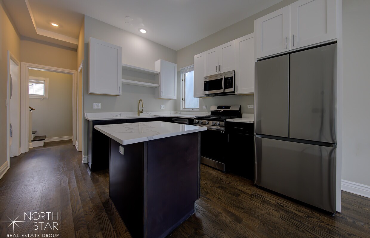 Foto principal - 1138 W Wellington Ave