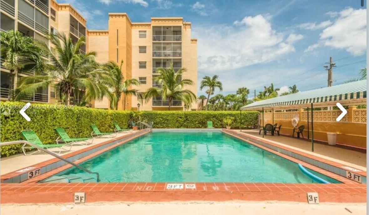 Foto principal - 2935 NE 163rd St