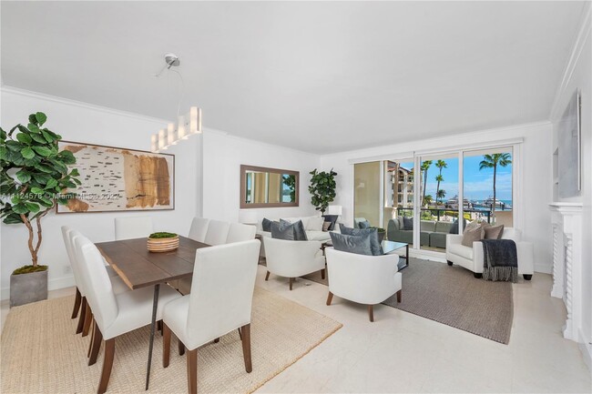 Foto del edificio - 2222 Fisher Island Dr