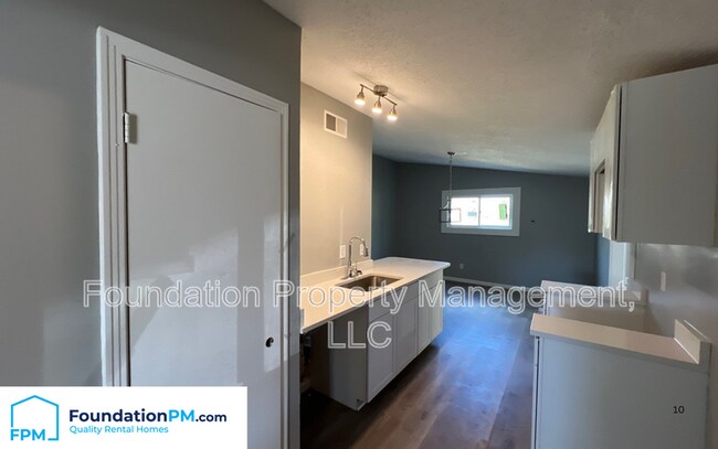 Foto del edificio - 1428 Staunton Dr