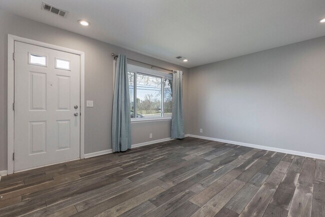 Photo - 8508 Westport Rd House