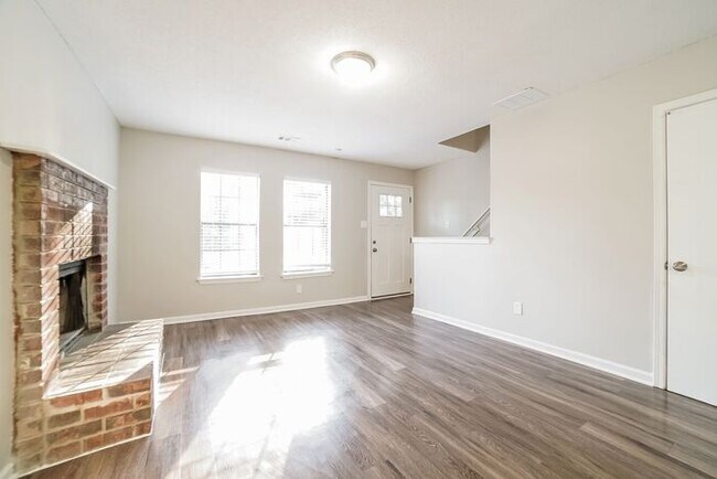 Building Photo - Renovated Home for Rent minutes away from ...