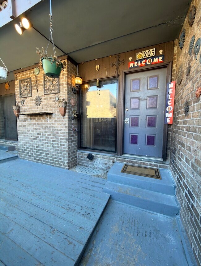 Foto del edificio - 203 Kenneth Cir