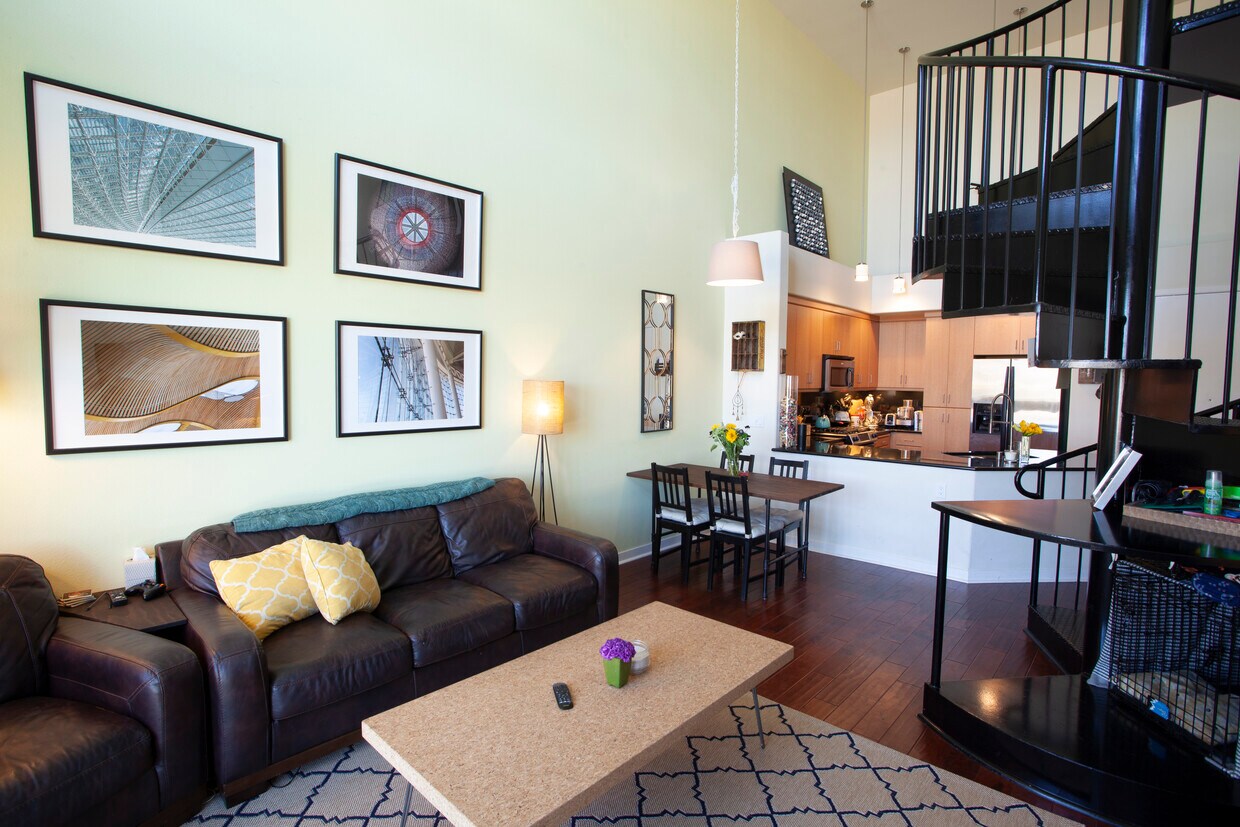 Foto principal - 5501 DeMarcus Blvd