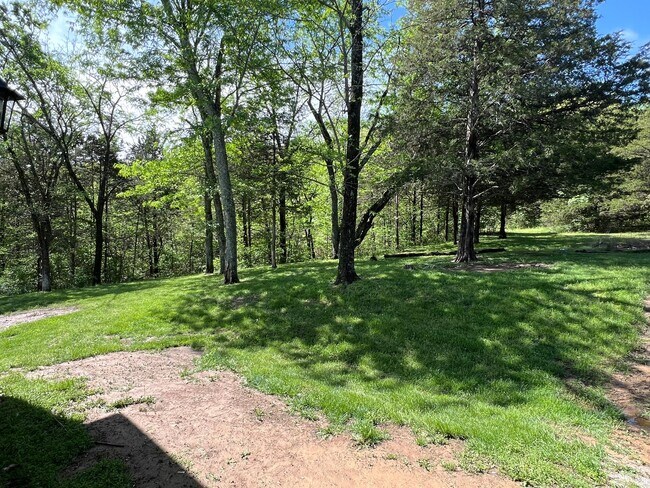Foto del edificio - 3 bed, 2 bath, 2 car garage Home on 5 Acres