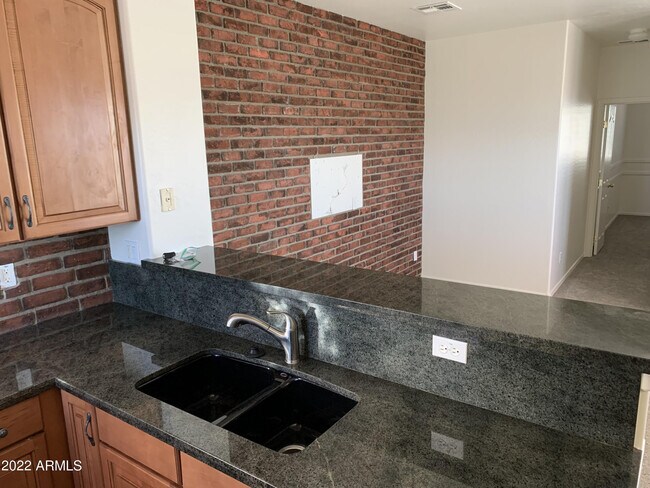 Building Photo - 3031 W Sand Flower Dr