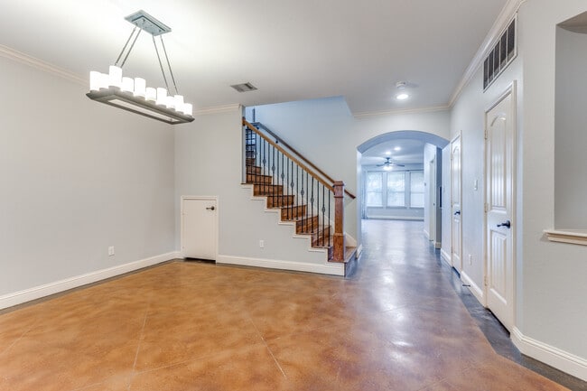 Building Photo - 3125 Greene Ave