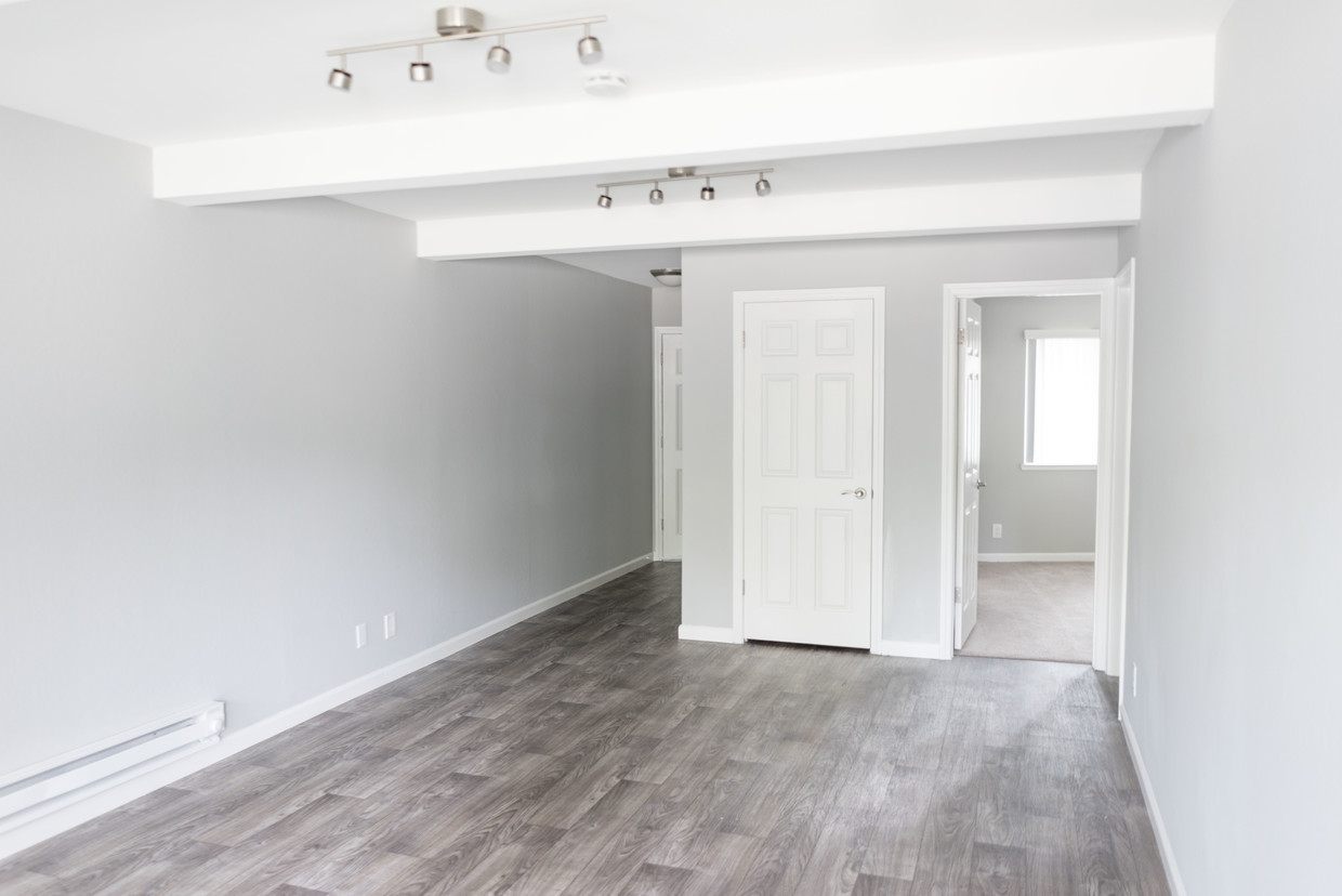 Foto principal - 1887 Woodside Rd