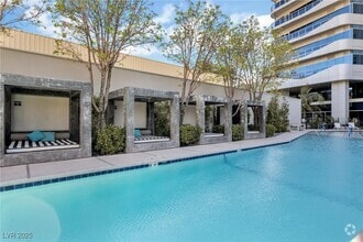 Building Photo - 4471 Dean Martin Dr