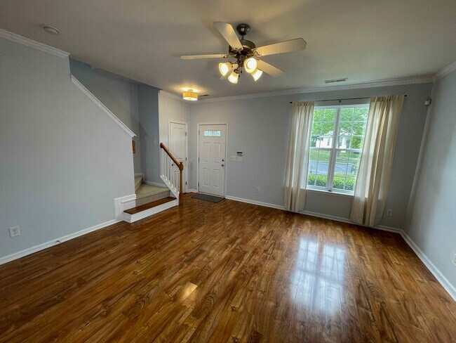 Plenty of light floods in the front window! - 412 Colwick Ln