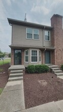 Building Photo - 301 Hickory Pl