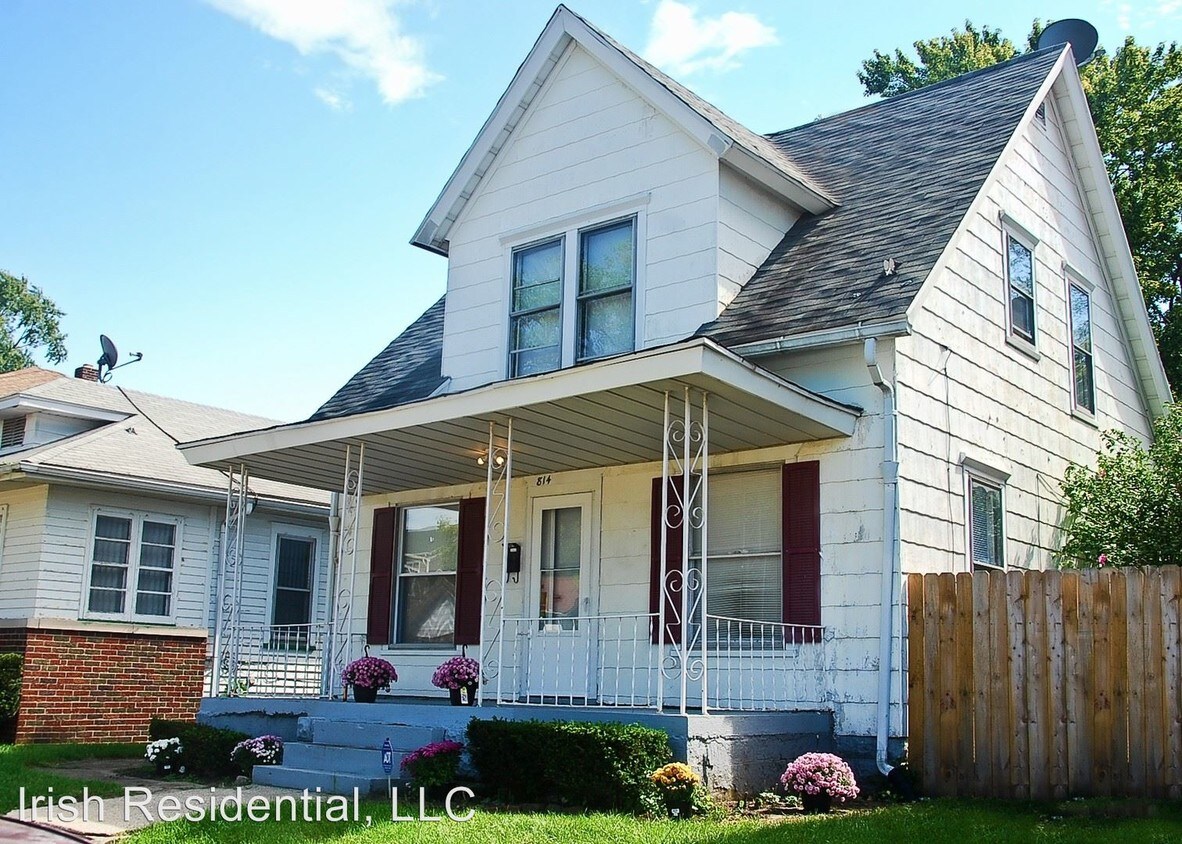 Primary Photo - 2 br, 1 bath Room For Rent - 814 E Sorin St