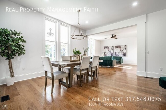 Foto del edificio - 1034 N Tacoma Ave