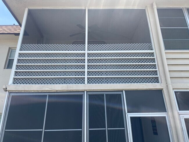Building Photo - 506 Davis Rd