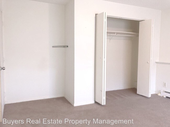 Building Photo - 3608 Lois Dr