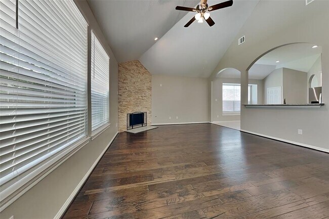 Foto del edificio - 20822 Heather Grove Ct