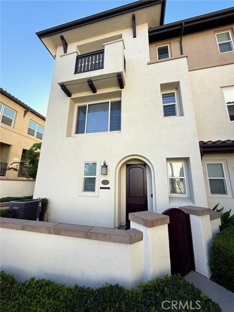 Primary Photo - 8258 Celestial Ave