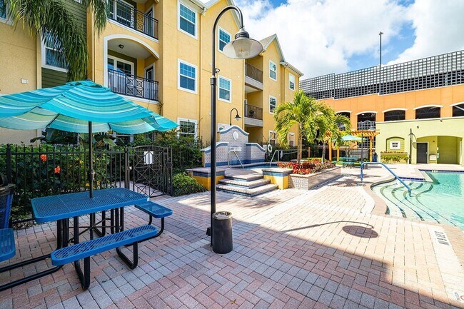 Foto del edificio - 1810 E Palm Ave #1102