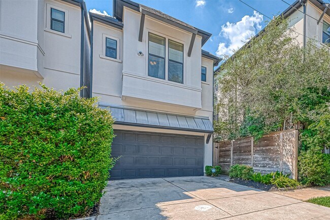 Foto del edificio - 5811 Kiam St