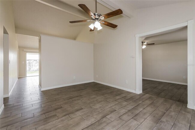 Building Photo - 1205 Windy Hill Dr