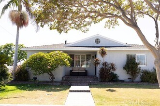 Building Photo - 11527 Homeland Ave