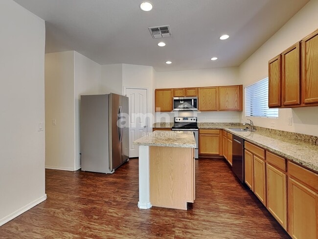 Building Photo - 8928 E Plata Ave