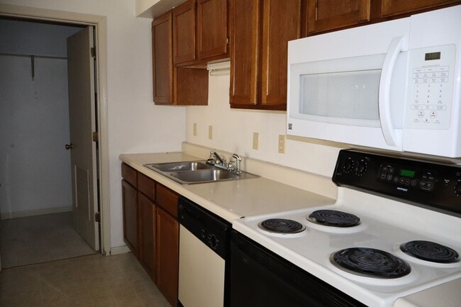 Foto del edificio - 506 Columbia Dr