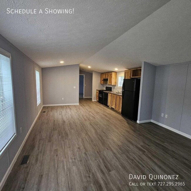 Foto del edificio - 2737 W Washington Center Rd