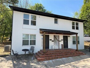 Building Photo - 721 Taylor St