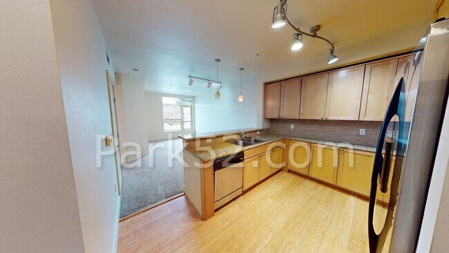 Foto del edificio - $250 Off!  1 Bedroom Condo in Downtown Tacoma