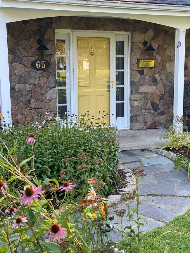Foto del edificio - COMING SOON: Luxury Living in the Berkshires – Westwood Park, Pittsfield, MA