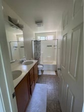 Building Photo - 2544 Kenwood Ct