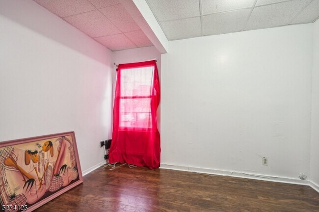 Foto del edificio - 139 Brookside Ave