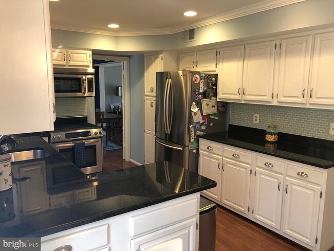 Building Photo - 4608 Tapestry Dr