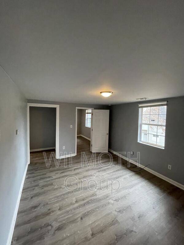 Building Photo - 419 N Dequincy St