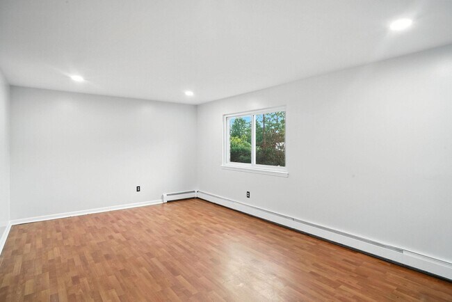 Foto del edificio - 3 Gumwood Dr